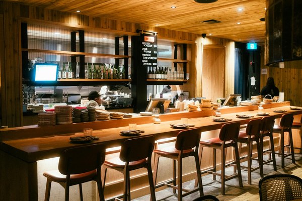 Delicious family dining: creative tips for creating a menu that appeals to kids and adults alike!